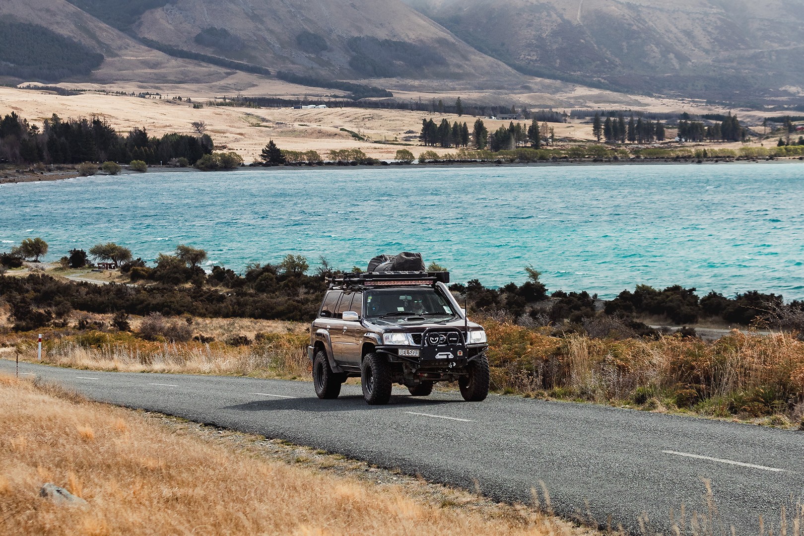 https://assets.rhinorack.com/pioneer6/OVERLANDING/overlanding-pioneer-6-section-image-3.jpg